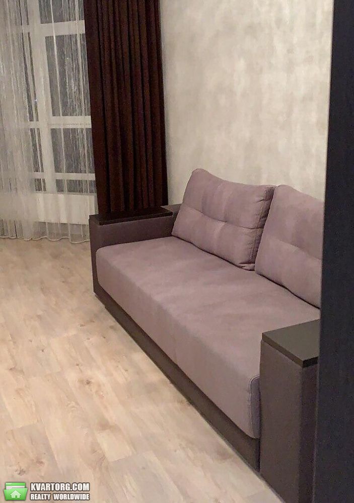 Rent out 2-room apartment. Киев,  Саперное поле — photo 7