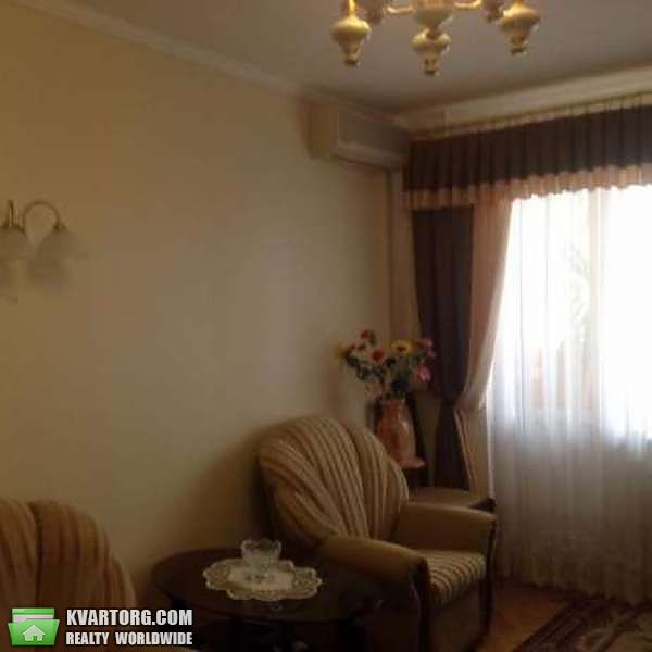 Sell 3-room apartment. Киев,  Маяковского — photo 1