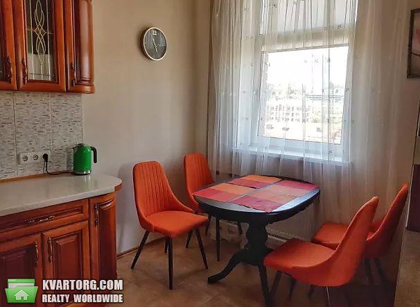Rent out 3-room apartment. Киев,  Антоновича — photo 4
