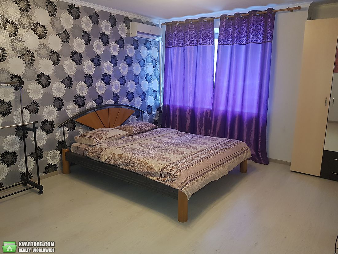 Rent out 1-room apartment. Киев,  Антоновича — photo 2