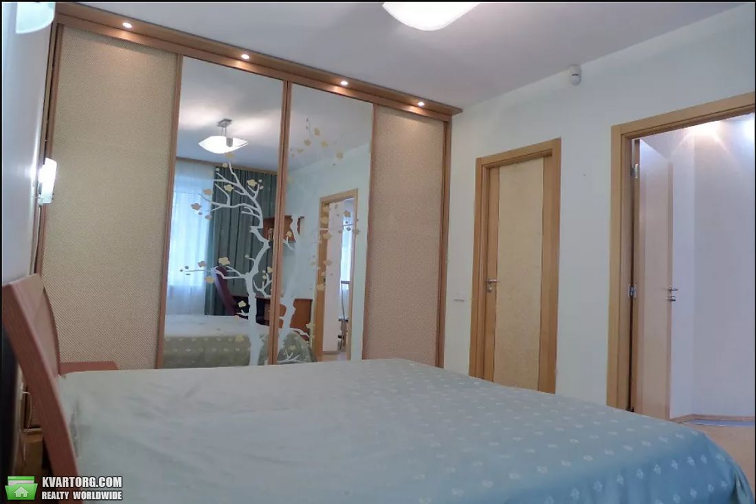 Rent out 2-room apartment. Киев,  Никольско-Слободская — photo 9