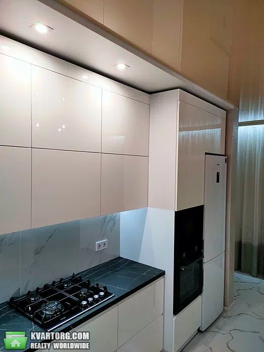 Rent out 2-room apartment. Львов, Шевченка — photo 4