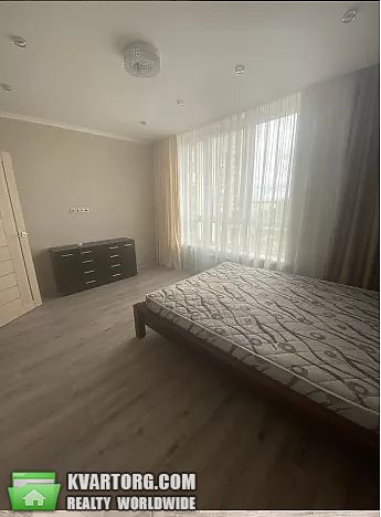 Rent out 2-room apartment. Киев,  Армянская — photo 1