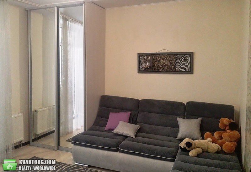 Sell 2-room apartment. Киев,  Эрнста — photo 4