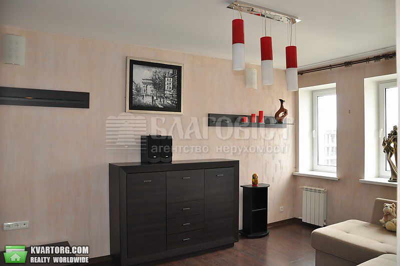Rent out 2-room apartment. Киев,  Межигорская — photo 1