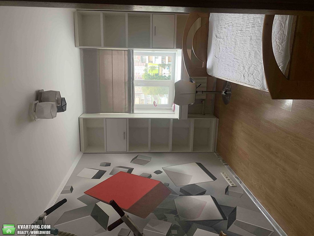 Rent out 3-room apartment. Киев,  Полярная — photo 3