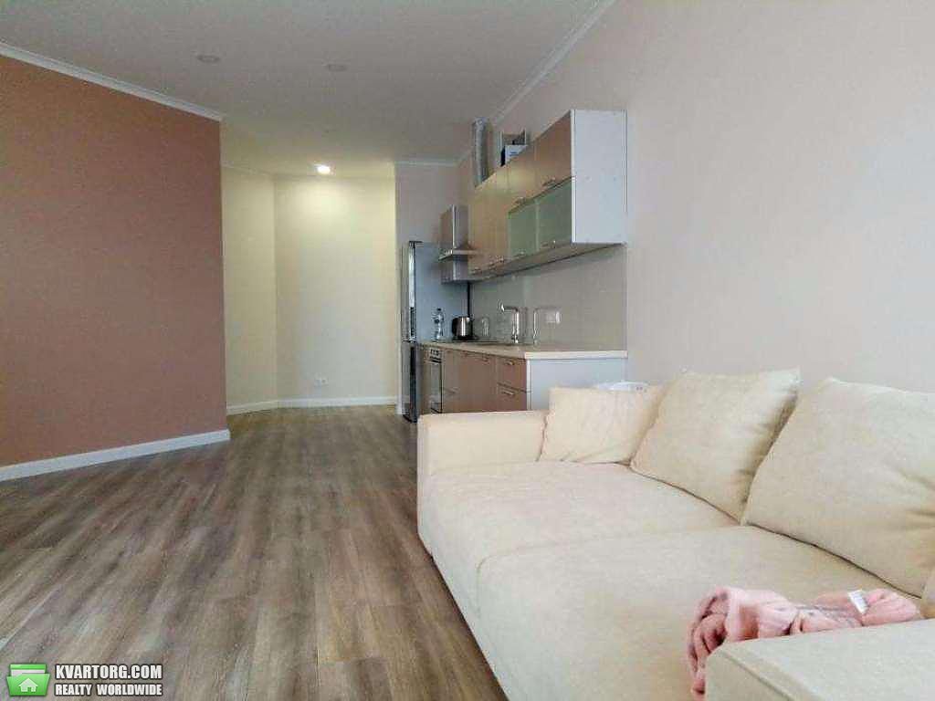 Rent out 2-room apartment. Киев, Коновальца — photo 4