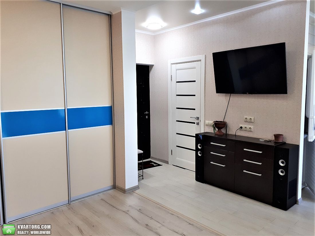 Rent out 1-room apartment. Киев,  Ракетная — photo 9