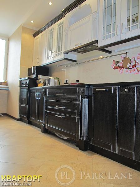 Sell 4-room apartment. Киев,  Срибнокильская — photo 4