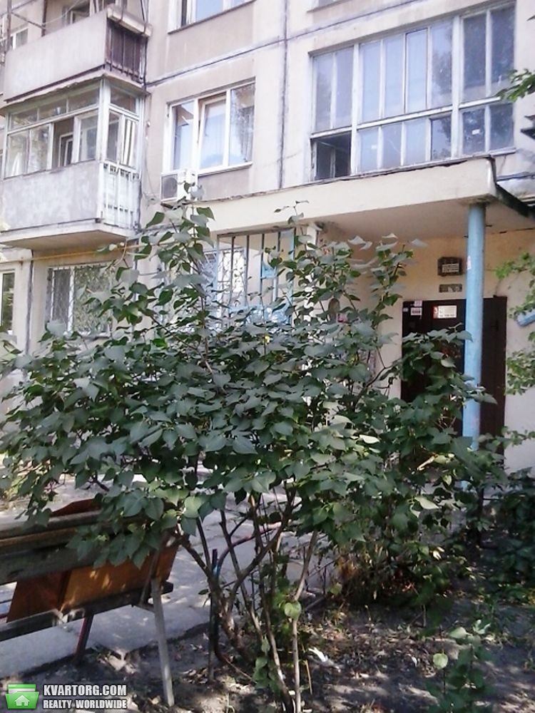 Sell 3-room apartment. Киев,  Миропольская — photo 9