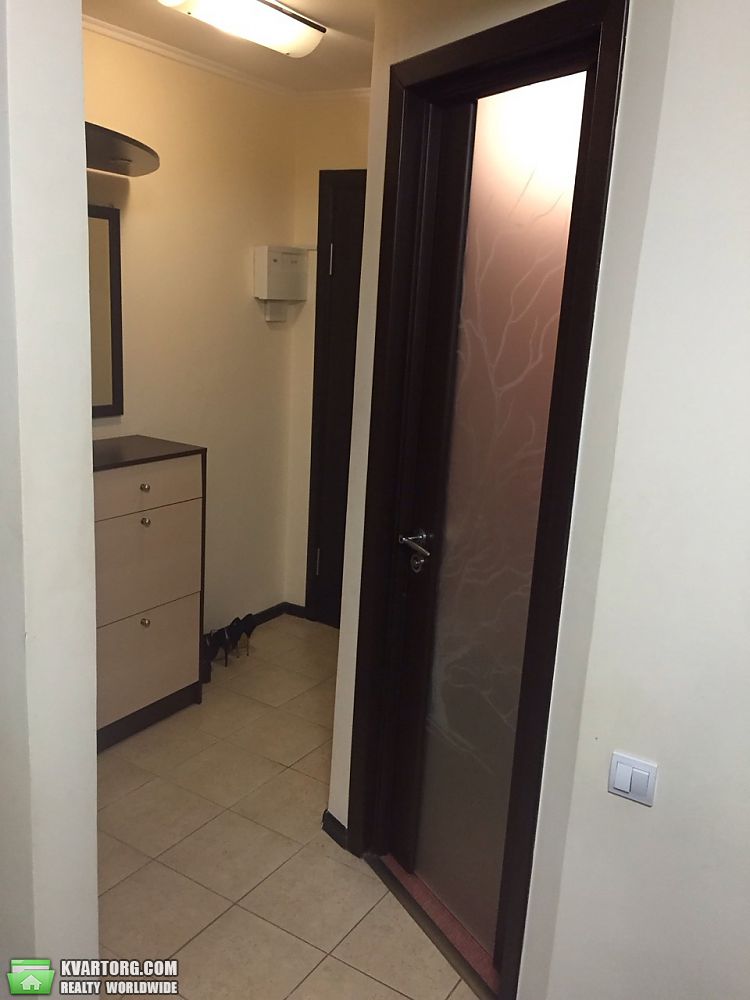Rent out 1-room apartment. Киев,  Бастионная — photo 8