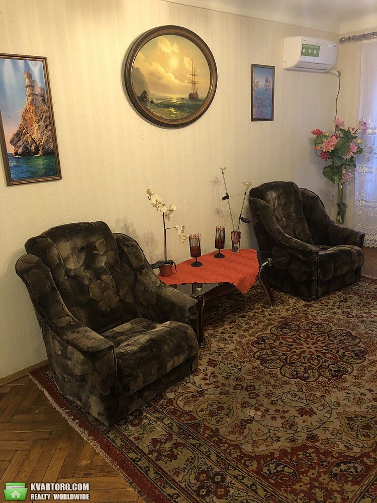 Rent out 3-room apartment. Киев,  Каблукова — photo 2