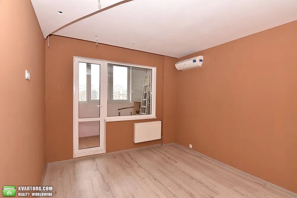 Sell 3-room apartment. Киев,  Симиренко — photo 1