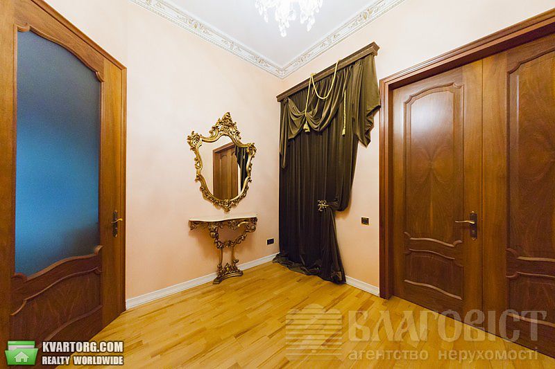 Sell 5-room apartment. Киев,  Воровского — photo 9