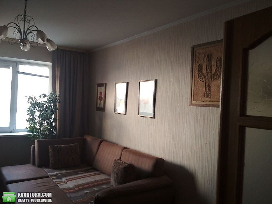 Sell 3-room apartment. Киев,  Героев Днепра — photo 1