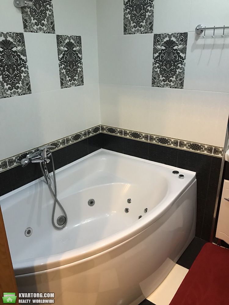 Rent out 3-room apartment. Киев,  Борщаговская — photo 9