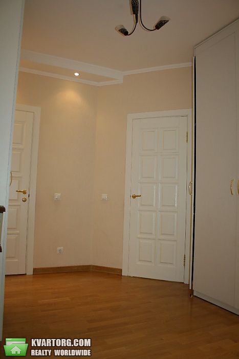 Sell 2-room apartment. Киев,  Ужвий — photo 2