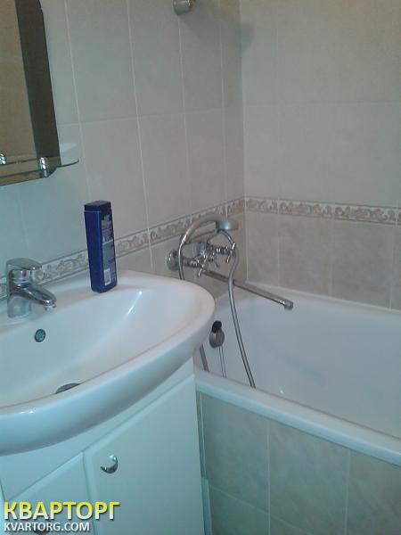 Rent out 1-room apartment. Киев, Княжий затон — photo 4