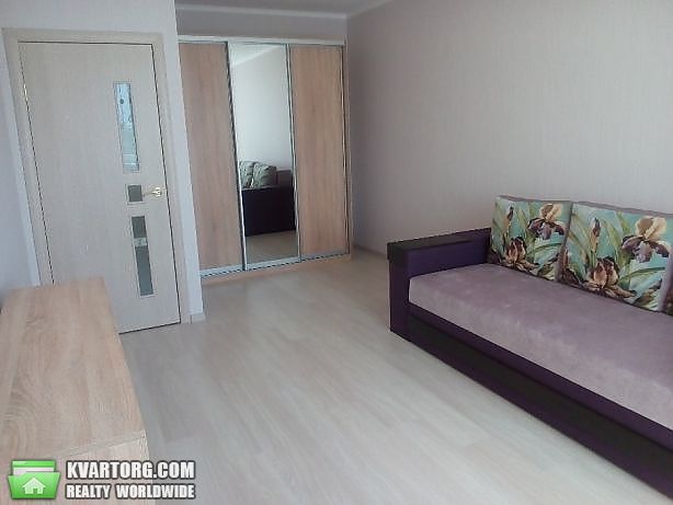 Rent out 2-room apartment. Киев, Соборная — photo 4