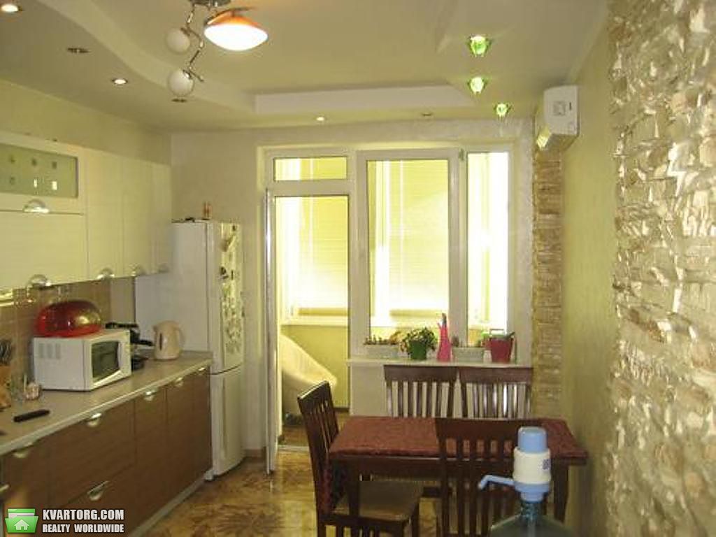 Rent out 2-room apartment. Киев,  Казачья — photo 5