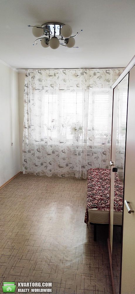 Sell 2-room apartment. Киев,  Салютная — photo 5