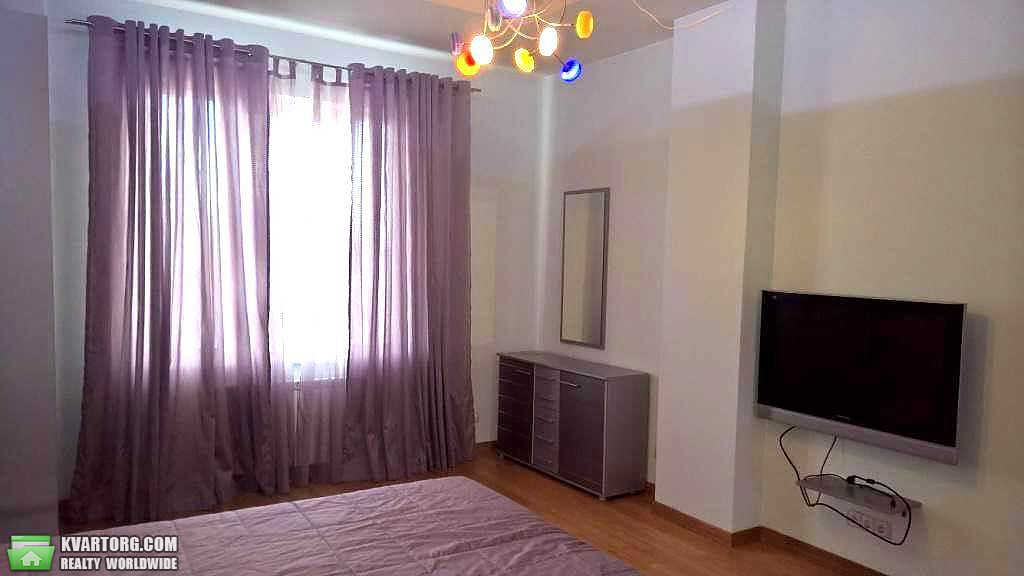 Rent out 3-room apartment. Киев,  Московская — photo 5