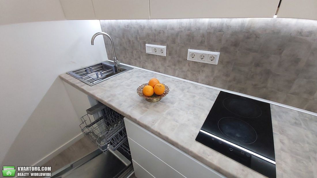 Rent out 2-room apartment. Киев, Марии Примаченко — photo 7
