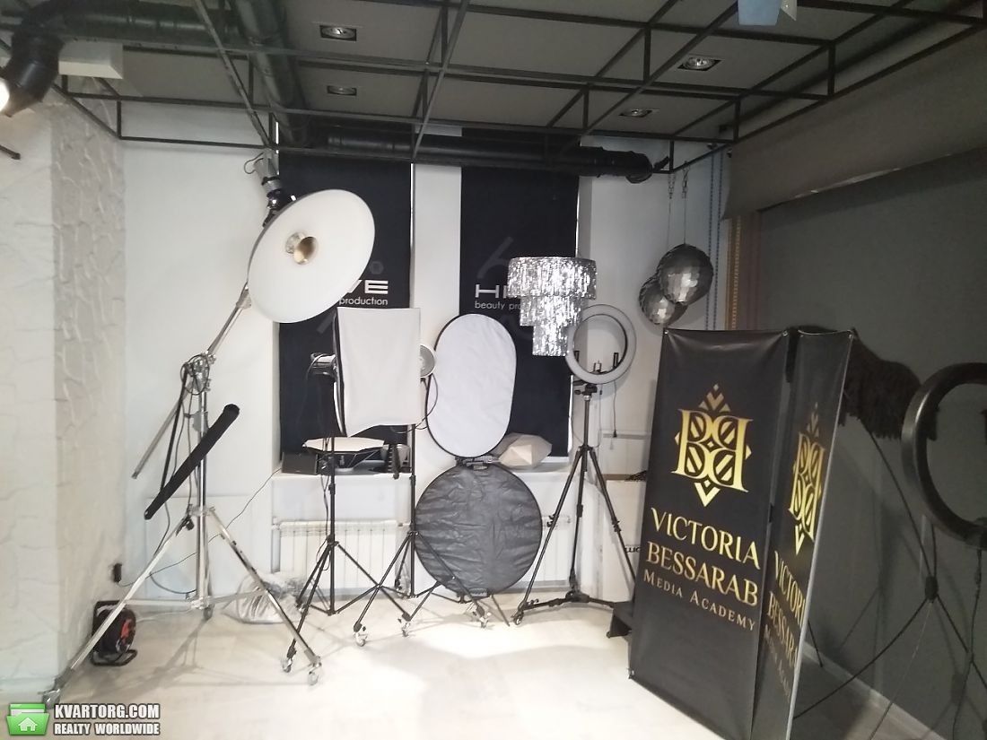 Rent out office. Киев,  Бажана — photo 4
