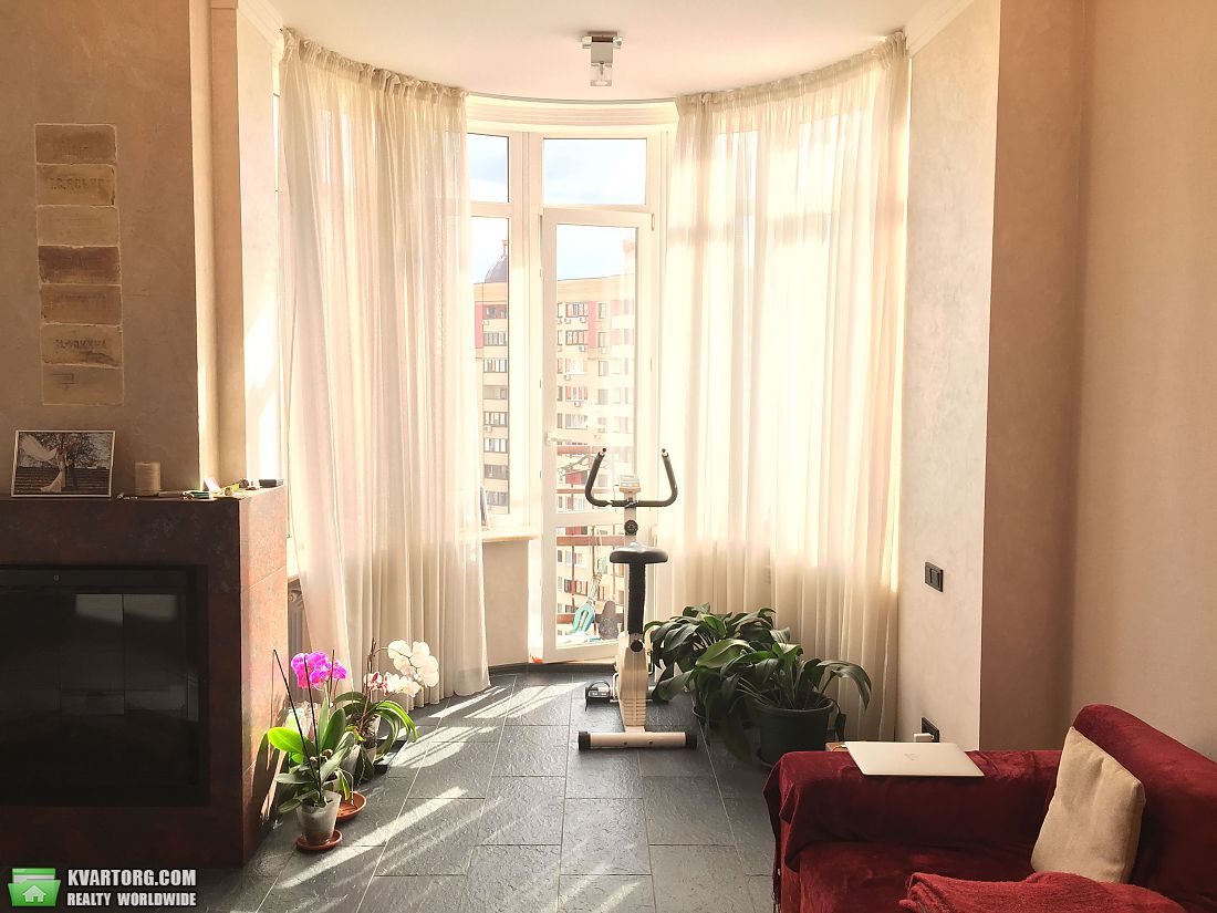 Rent out 2-room apartment. Киев,  Златоустовская — photo 1