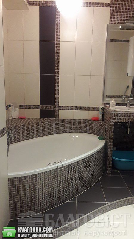 Sell 3-room apartment. Киев,  Героев Обороны — photo 3