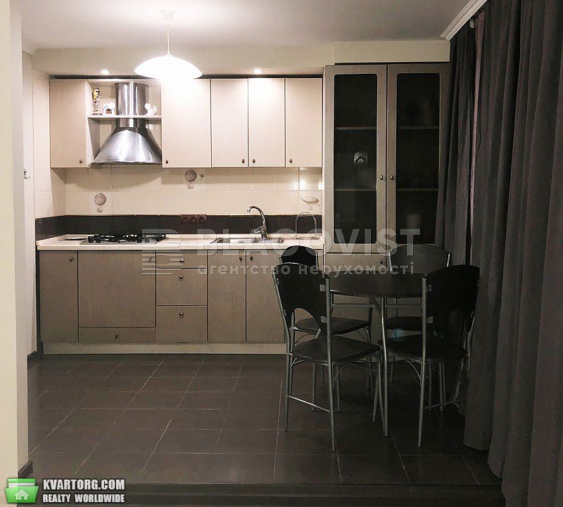 Rent out 3-room apartment. Киев, Левандовская — photo 8