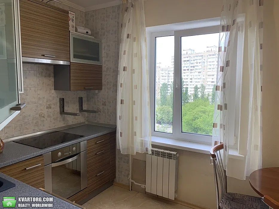 Sell 3-room apartment. Киев,  Ревуцкого — photo 2