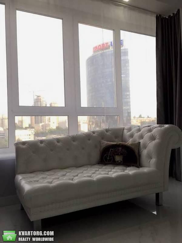 Rent out 2-room apartment. Киев,  Шелковичная — photo 8