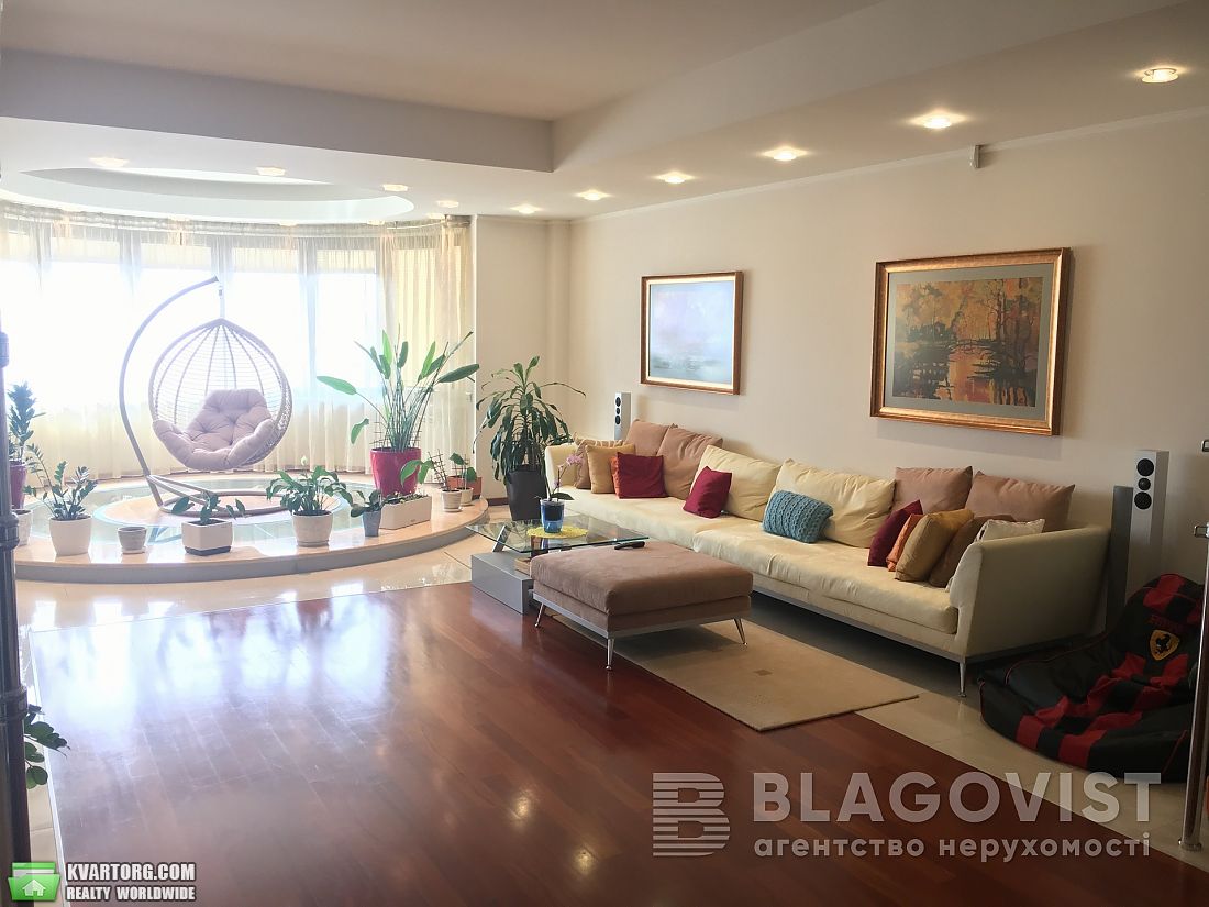 Sell 4-room apartment. Киев, Кропивницкого — photo 2