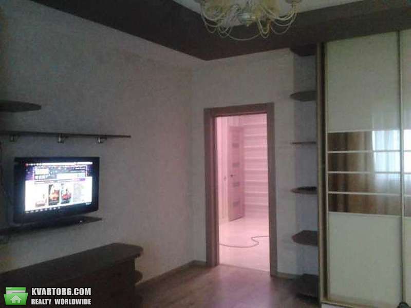 Sell 1-room apartment. Киев,  Львовская — photo 2