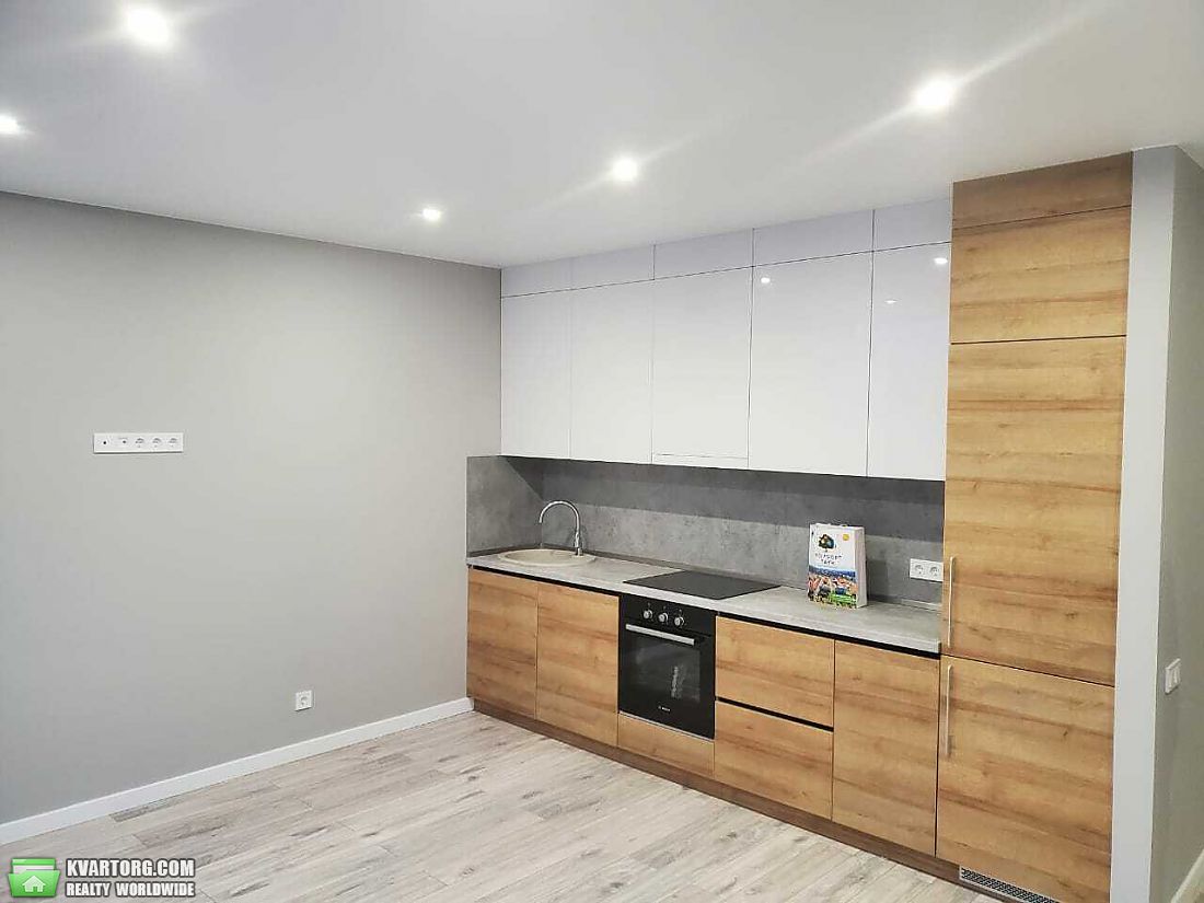 Sell 3-room apartment. Киев, Регенераторная — photo 1