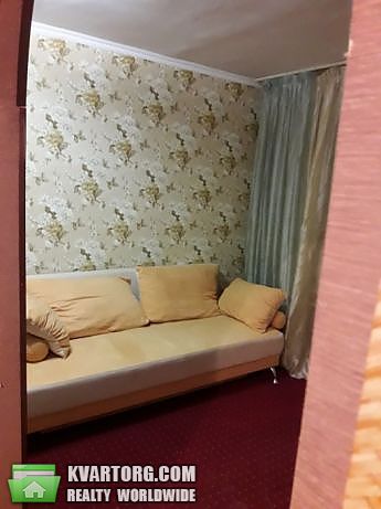 Rent out 1-room apartment. Киев,  Мичурина — photo 1