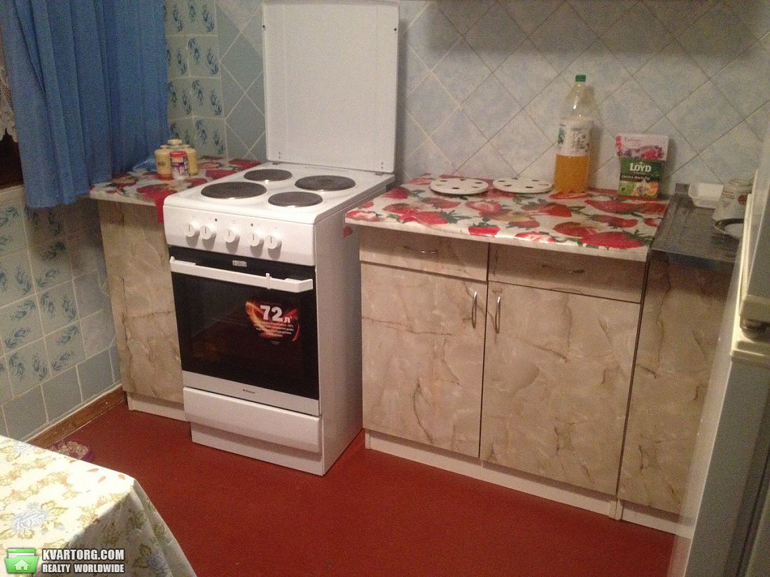 Rent out 1-room apartment. Киев, Петрa Пaнчa — photo 4