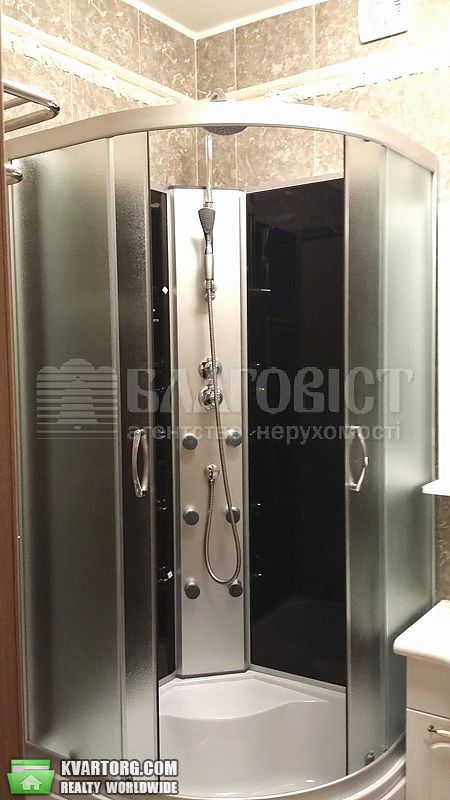 Rent out 3-room apartment. Киев,  Дмитриевская — photo 8