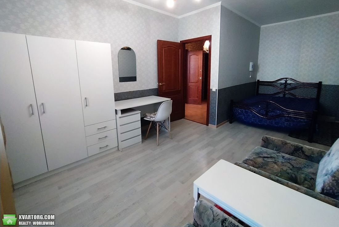 Rent out 1-room apartment. Одесса, Радужный Массив — photo 5