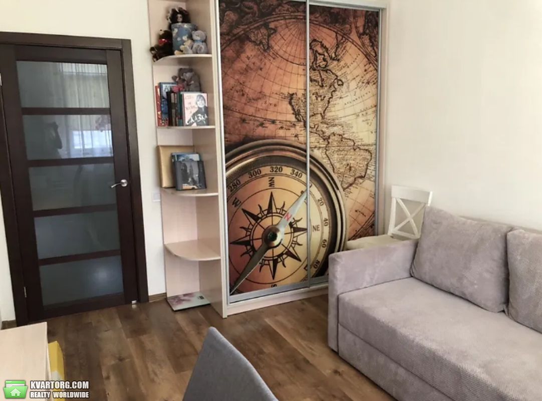 Sell 4-room apartment. Киев,  Пчелки — photo 2
