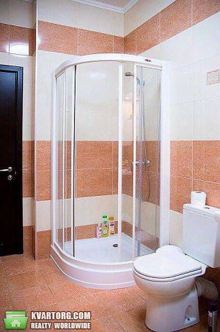 Rent out 2-room apartment. Киев, саксганского — photo 10