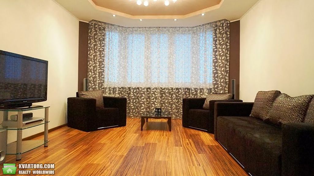 Rent out 2-room apartment. Киев,  Гмыри — photo 1