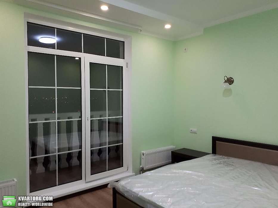 Rent out 2-room apartment. Киев, Луценко — photo 2