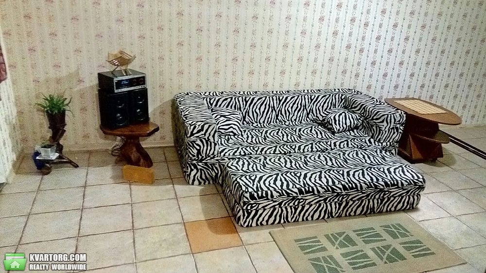 Rent out 1-room apartment. Киев, билетского — photo 1