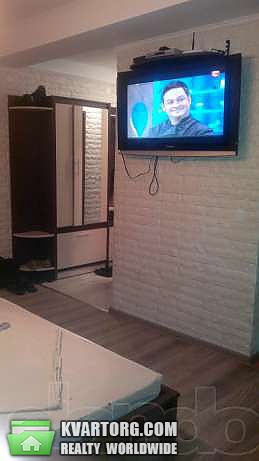 Sell 2-room apartment. Киев,  Соломенская — photo 3