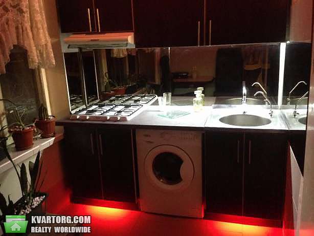Sell 3-room apartment. Киев,  Соломенская — photo 2