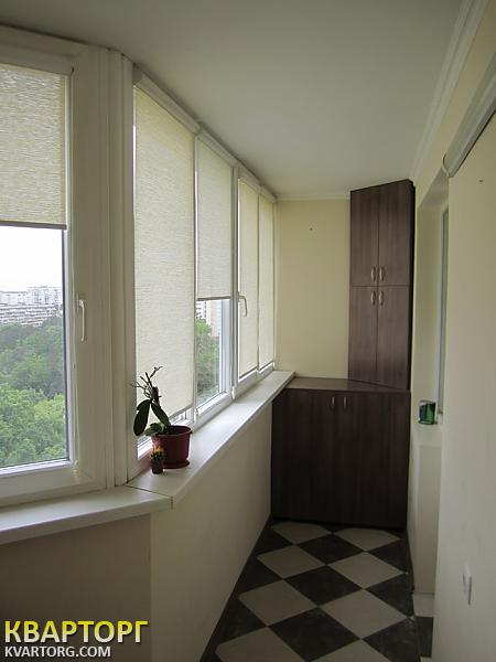 Rent out 2-room apartment. Киев,  Львовская — photo 10