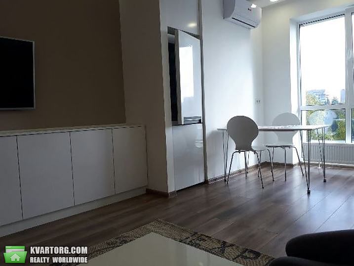 Rent out 2-room apartment. Днепропетровск,  Жуковского — photo 9