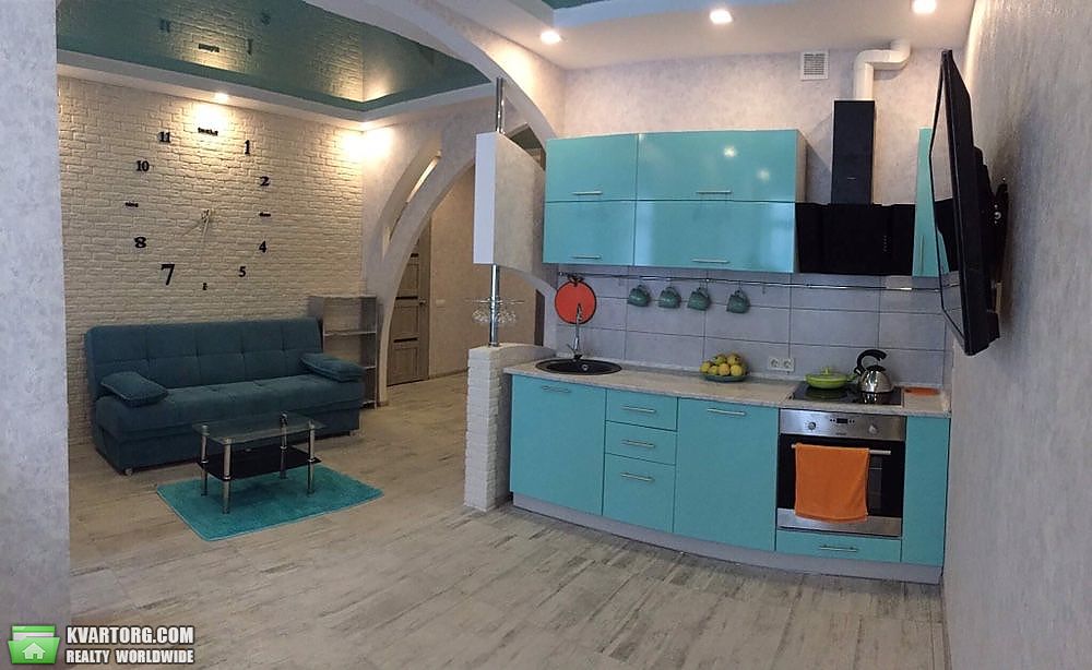Rent out 1-room apartment. Киев, Луценко ул. — photo 1